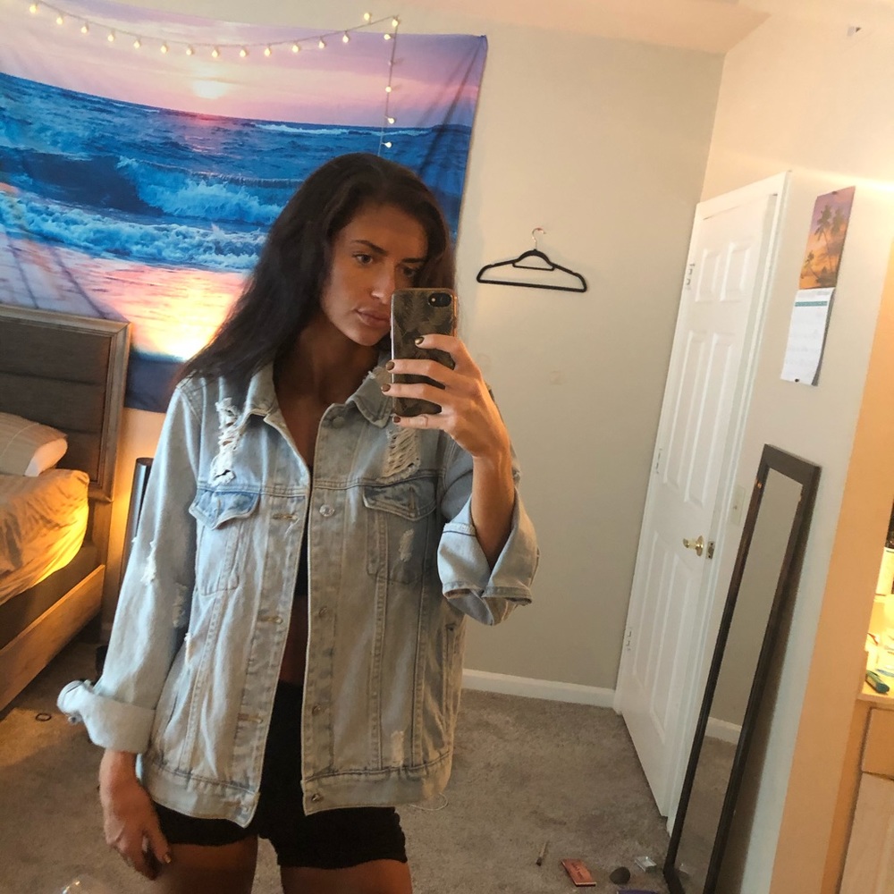 Jean jacket - Picture 2 of 4